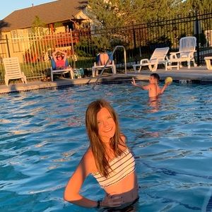 Meet your Posher, Abby